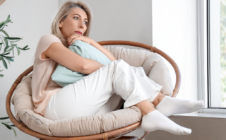 How to Choose Complementary Care Safely: Red Flags, Green Flags & What Informed Clients Should Know